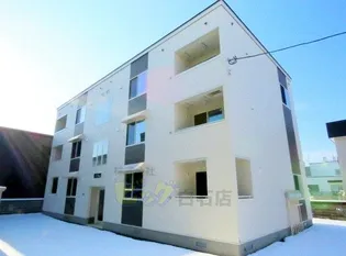 コンフォール平和通りの画像