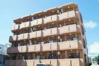 シェリート リンドの画像