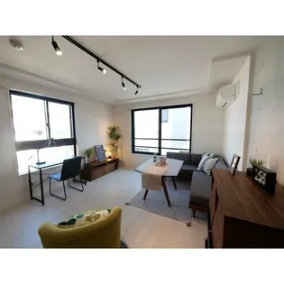 ライトテラス中野坂上【2階】の居間