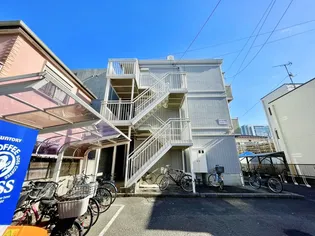 ファ-ストハウス【2階】の外観