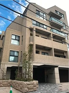 東京都渋谷区神宮前4【マンション】の外観