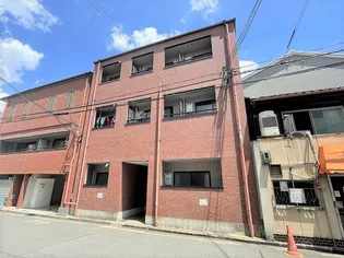 ラトゥール牧眞I【1階】の外観