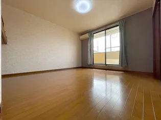 シャレル下蓮K【1階】の居間