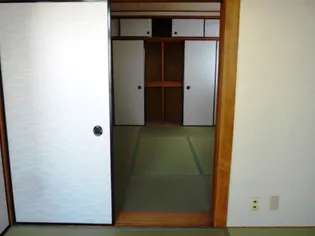 平光マンション【3階】の居間