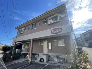 マルヤパラ-スト【2階】の外観