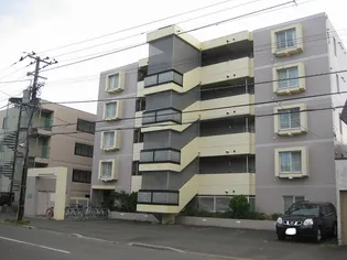 グラード元町【4階】の外観