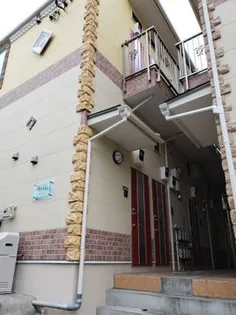 神奈川県横須賀市上町4【アパート】の外観