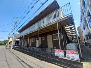 明峰ハイツB【1階】の外観