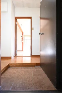 サンハイツ(宮里町)【1階】の玄関