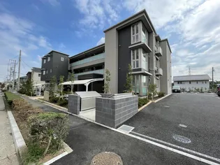 エムリエート (2F)【2階】の外観