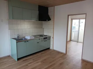 レジデンスuchima【2階】の居間