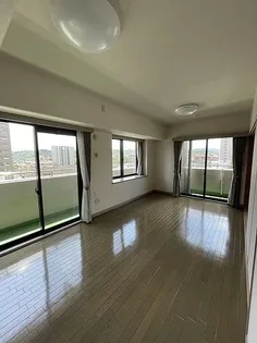 ライオンズマンション支倉丁【7階】の居間