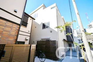 東京都渋谷区本町3【アパート】の外観