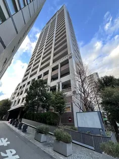 東京都新宿区北新宿3【マンション】の外観