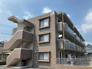 ファミーユ Eの画像