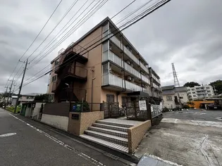 ラフィーネ学生マンション【1階】の外観