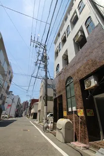 広島県広島市中区西平塚町【マンション】の外観
