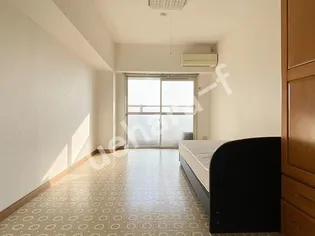 シンデレラキャッスル後田【2階】の居間