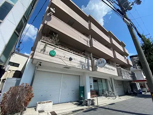 レジデンス淀【4階】の外観