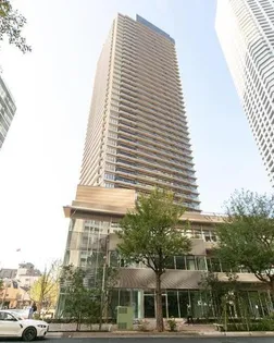 東京都新宿区西新宿5【マンション】の外観