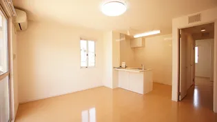 ファーストスクエア C101【1階】の居間