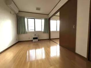 コーポラス橘【2階】の居間