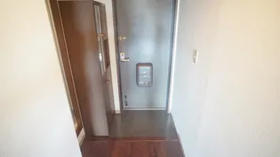 ア・ラ・モード21【4階】の玄関