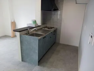 レジデンスuchima【2階】の居間