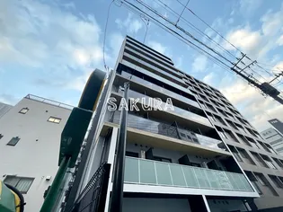 エステムコート横浜【2階】の外観