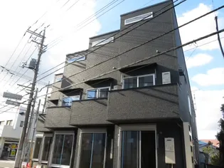 若葉町タウンハウス【2階】の外観