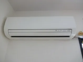 シャンヴィルI番館【2階】の内装