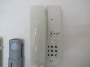 シャンヴィルI番館【2階】の内装