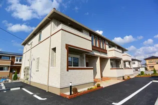 福岡県飯塚市弁分【アパート】の外観