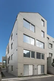 エスセナーリオ市ヶ谷の画像