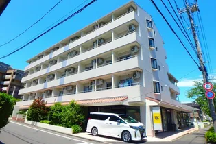 パストラーナ柏木【3階】の外観