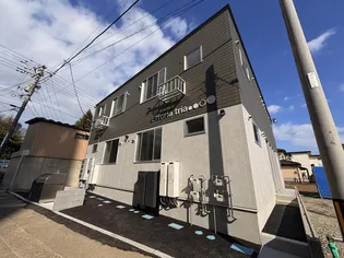 Efforia tria【1階】の外観