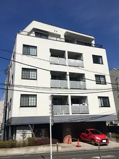 マメゾン明大前【3階】の外観
