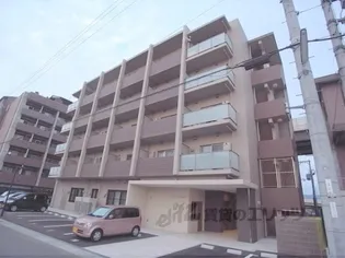 プレコート上鳥羽【5階】の外観