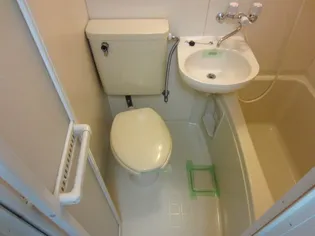 ヒルズ額原 2【1階】の内装