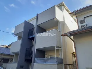 京都府京都市右京区太秦垂箕山町【アパート】の外観