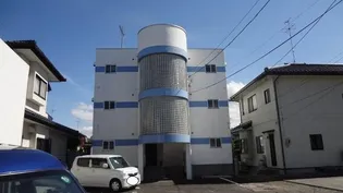 ガーデンパレス【3階】の外観