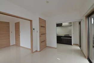 BUREEDS大橋【5階】の居間