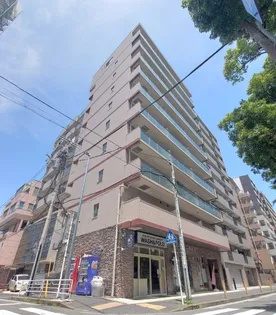 LA BELLA VITA 横浜大通り公園の画像