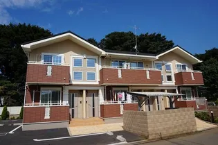 リズ コリーヌ【2階】の外観