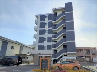 グレースコートの画像