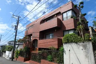 ドムス沙羅【3階】の外観