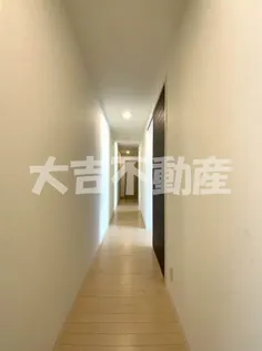 プリティーウーマン【1階】の玄関