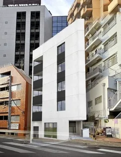 EWレジデンス東新宿【4階】の外観