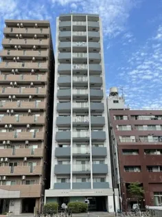 スカイコート池袋西壱番館【8階】の外観