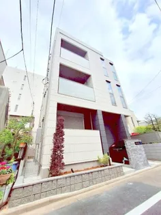 グロワール北新宿【1階】の外観